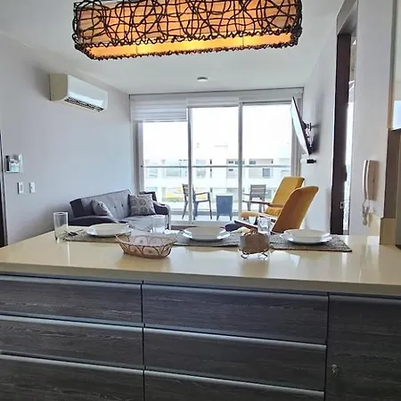 Apartamento salida directa al mar con jacuzzi *